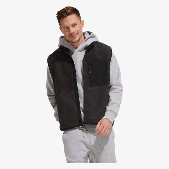 04041 - Fury BW 1 04041 - Fury BW