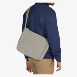 CA-37309-MB - Canvas Messenger